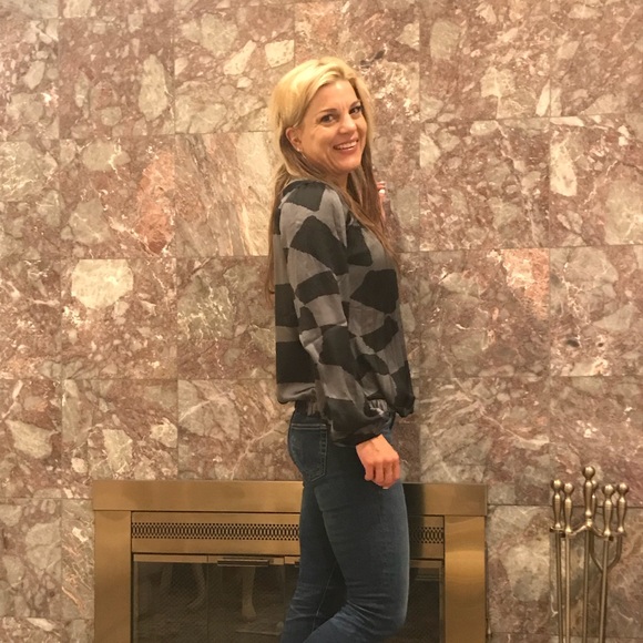 The best for me ! 🎉2 hours party sale 🎉 - Picture 2 of 8